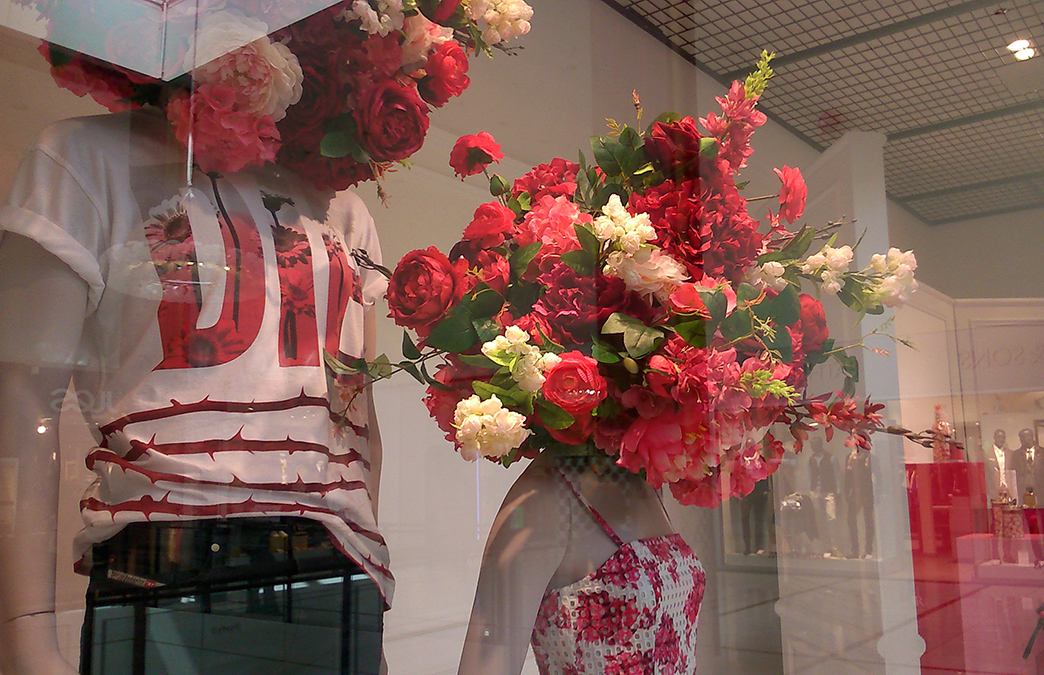 Décoration vitrine printemps